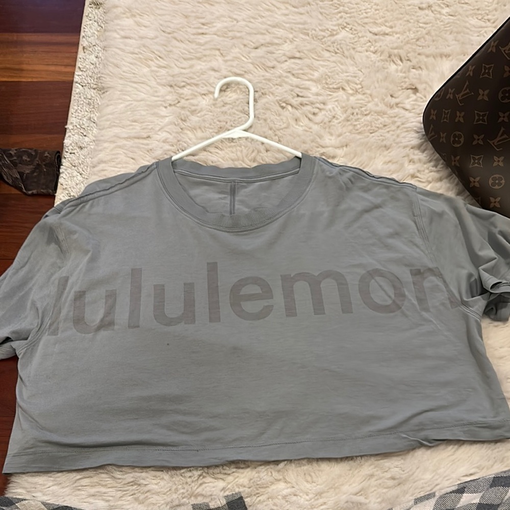 LuluLemon Cropped Tee